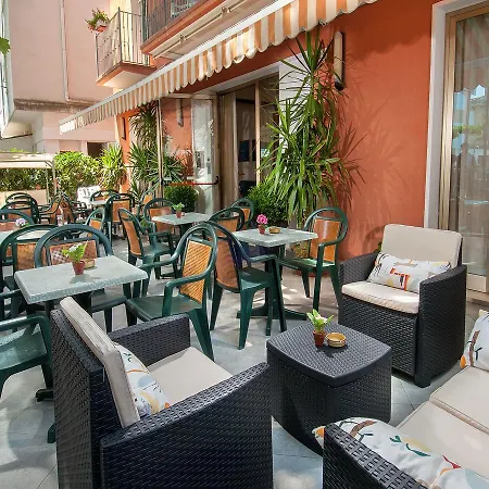 Miramare Hotel 2*