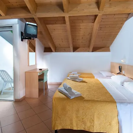 Hotel Miramare 2*
