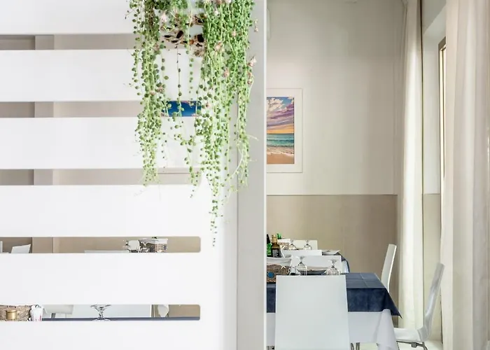 Miramare Szálloda 2*